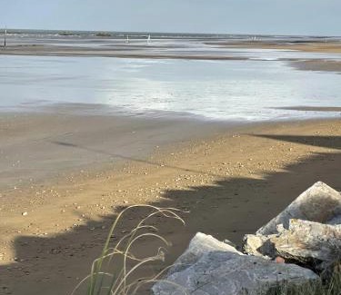 Saint-Come-de-Fresne House | La Villa d'Elisa