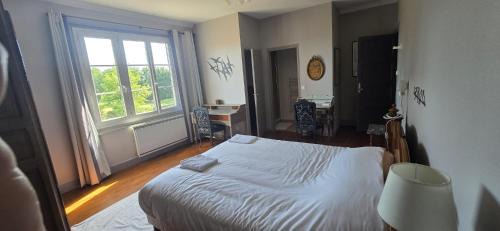 Saint-Martin-du-Lac House | La Villa De L'etang Burgundy