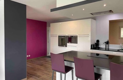 Loc-Eguiner Villa | LA Villa DE Logui