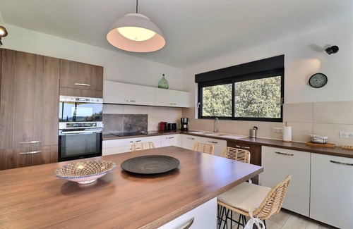 Ventabren Villa | La Villa des Pins - Nature & Pool