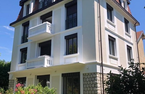 Aix-les-Bains Apartment | LA VILLA DU PETIT PORT - LE BALCON DU LAC