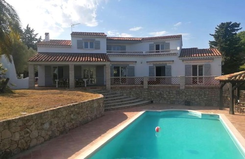 Saint-Aygulf Villa | La Villa du Roc, grandiose, 5mn à pied de la mer