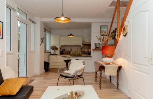 Viviers-du-Lac House | La Villa