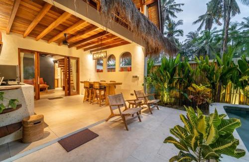 Gili Air Villa | La Villa Loca