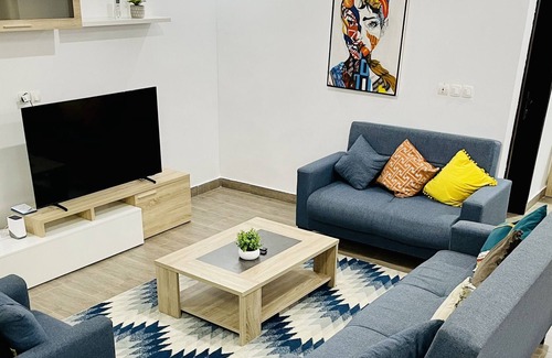 Angre House | La Villa Queens: 5 Chambres Dont 1 Penthouse Avec Jacuzzi à Cité Petit New York