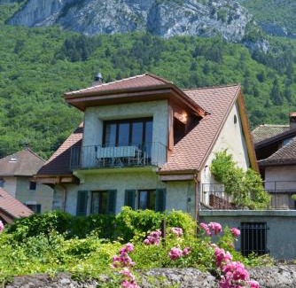 Veyrier-du-Lac House | La-Villanelle - Magnifique vue sur le lac, 5 minutes à pied de la plage