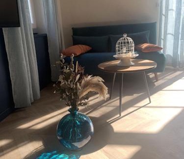 Garganvillar Bed & Breakfast | Labastilac chambre plume