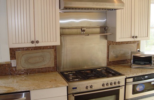 Ocean Beach House | LABOR DAY SPECIAL Real Oceanfront, 7 bdrm, Sleeps 14, 3 levels, 3 Decks, 3 Bath