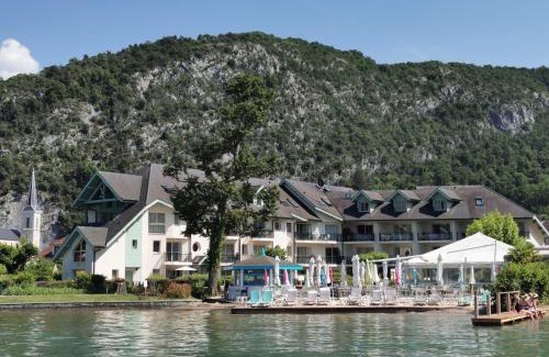 Duingt Apartment | Lac Annecy plage privée, Duplex Baie des voiles