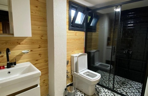 Sapanca Villa | LACASEDEMADERA BUNGALOV-VİLLA Doğanın için de sessiz bir tatil yeri