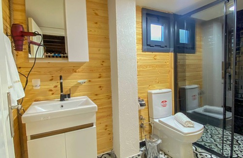 Sapanca Villa | LACASEDEMADERA BUNGALOV-VİLLA Doğanın için de sessiz bir tatil yeri