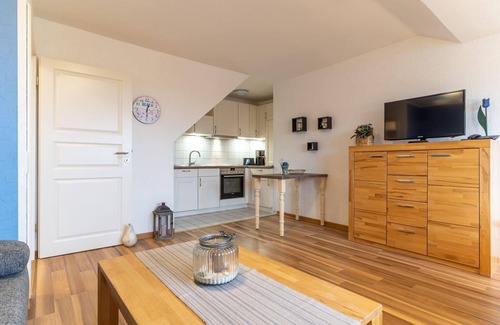 St. Peter-Ording Apartment | Lachmöwe 10 - Apartment house Deichbude am Strand- 1a location to the main beach