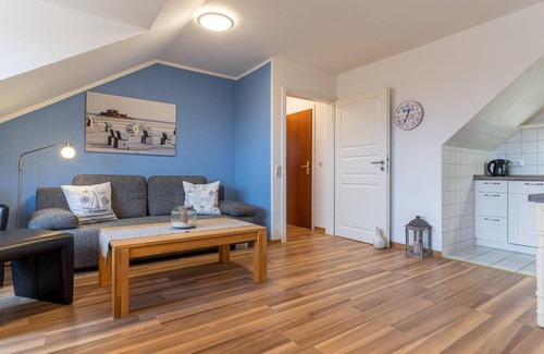 St. Peter-Ording Apartment | Lachmöwe 10 - Apartment house Deichbude am Strand- 1a location to the main beach