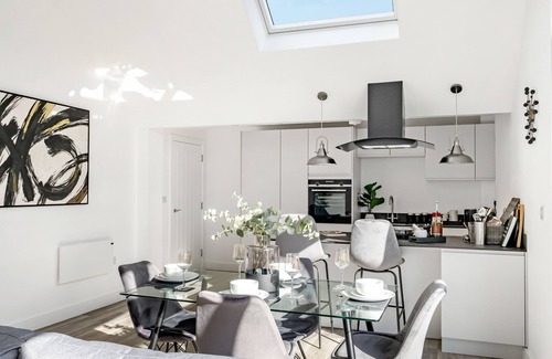Cambridge Apartment | Lacon House 2-bedroom Penthouse