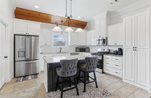 Addis House | Lacumba’s Bayou – Near LSU, SU & Downtown BR