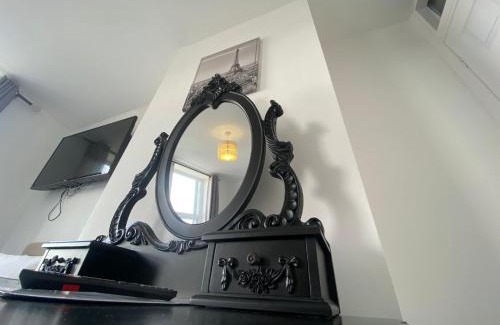 Portsmouth Hotel | Lady Hamilton Inn