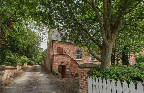 Hulland Ward Cottage | Lady Pond Retreat