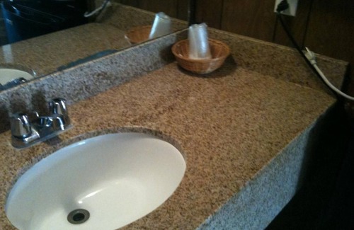 Johnson City Hotel | Ladybird Inn