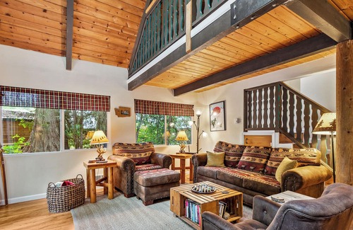 Baring Cabin | Ladybug Landing - Creekside w/ hot tub, pet friendly