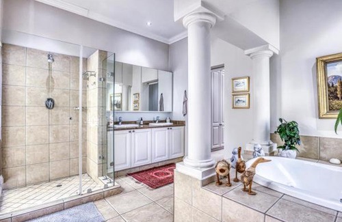 Greater Johannesburg Metropolitan Area House | Ladysmith Brils