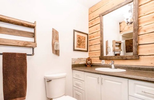 Tiny Cottage | Lafontaine Beach Rustic Vacation Chalet
