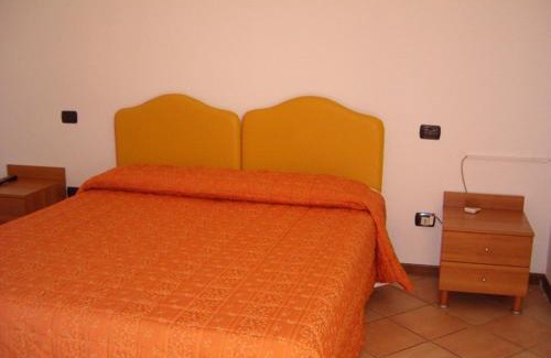 Novi di Modena Hotel | Laghi Paradiso