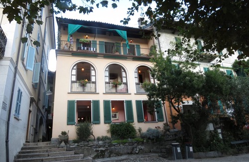 Isola dei Pescatori House | Lago Maggiore - Isola Pescatori House with character