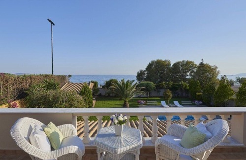 Saronikos Villa | Lagonisi Villa