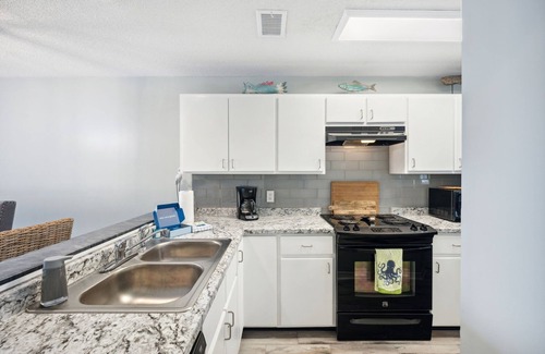 Upper Grand Lagoon Condo | Lagoon Afternoons! 3 BR/2 1/2 BA