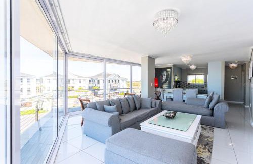 Lagoon Beach Apartment | Lagoon Beach 237A by CTHA