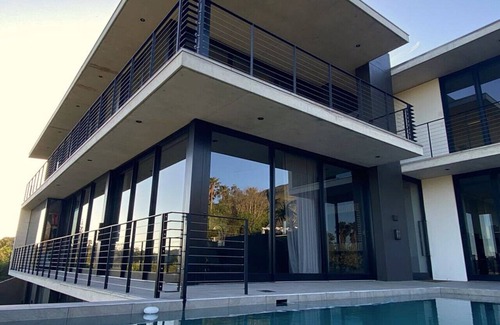 Onrus House | Lagoon House | Lagoon view | Heated pool