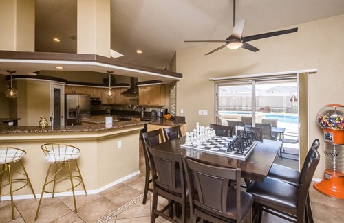 Lake Havasu City House | LAGOON STYLE OASIS! HUGE ENTERTAINING YARD!