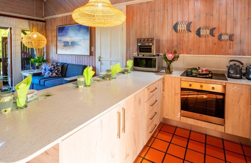 Knysna Ski Chalet | Lagoon-View Chalet | Private BBQ Deck