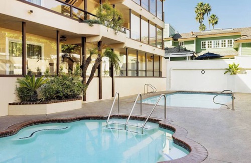 Laguna Beach Hotel | Laguna Beach Stay, Outdoor Pools, and Laguna’s Boutique Shopping