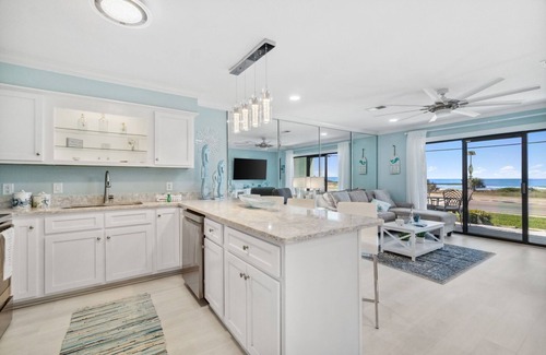 Laguna Beach Condo | LAGUNA DUNES! AMAZING VIEWS! GROUND FLOOR!