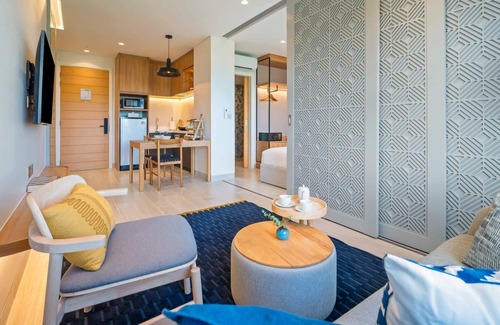 Bang Tao Condo | Laguna Lakeside Residences 1BR B3 Field side