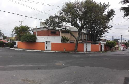 Zona 13 House | Laguna Sky