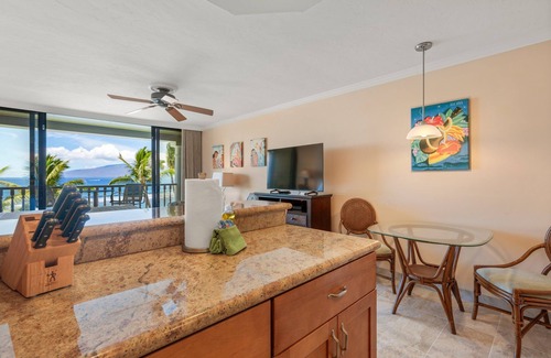 Historic Lahaina Front Street Apartment | Lahaina Shores 533: Oceanfront Bliss & Whale Watching Views