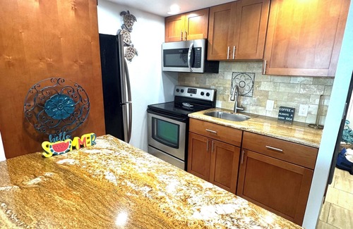 Historic Lahaina Front Street Apartment | Lahaina Shores Maui Dream Oceanfront Ocean Views