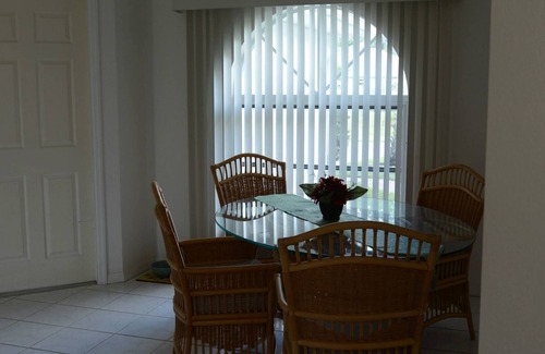 North Port House | Laid-back Easy Going Retreat!