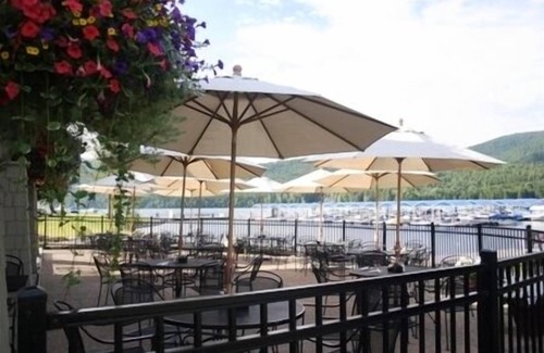 Dover Bay House | Lair Of The Bear - 3 Bedroom 2 Bath Parkside Bungalow