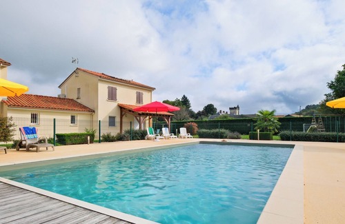 Savignac-les-Eglises House | L’Ajuda – House with Air Conditioning and Shared Pool in Savignac-les-Églises
