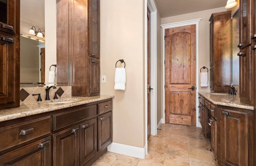 Horseshoe Bend Estates House | LAKE AUSTIN WATERFRONT ESTATE: SUMMER ONLY. MIN 30 DAY RENTAL