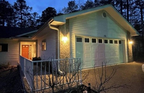 Hot Springs Village House | Lake Balboa Golf & Gallery, Beach & Pickleball