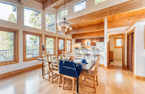 Chamberlands House | Lake + Beach Access, Pool, Tennis | Walk to Chambers | Tahoe Timber by AvantStay
