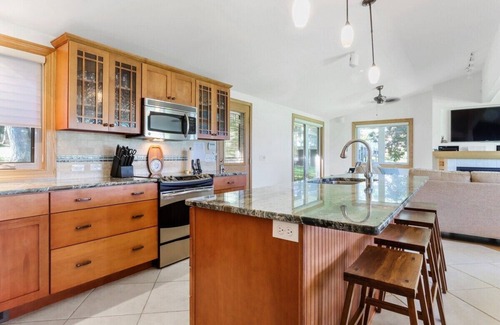 Powers Lake House | Lake Benedict Lakefront |Pier |Large Lawn |Fire Pit |Grill |Relaxing Family Vacation |Gas Fireplace