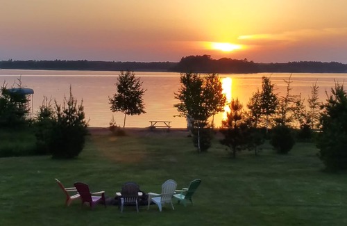 Shell Lake Cabin | Lake Cabin