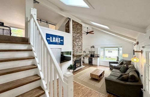 Nekoosa Cottage | Lake Camelot | Lakefront | 10 Min to Sand Valley | Fall Special