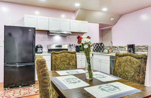 Castro Valley Apartment | Lake Chabot Getaway ~ 3 Mi to Water!