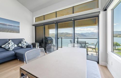 Chelan Apartment | Lake Chelan Shores - Beachfront Sunsets #6-5